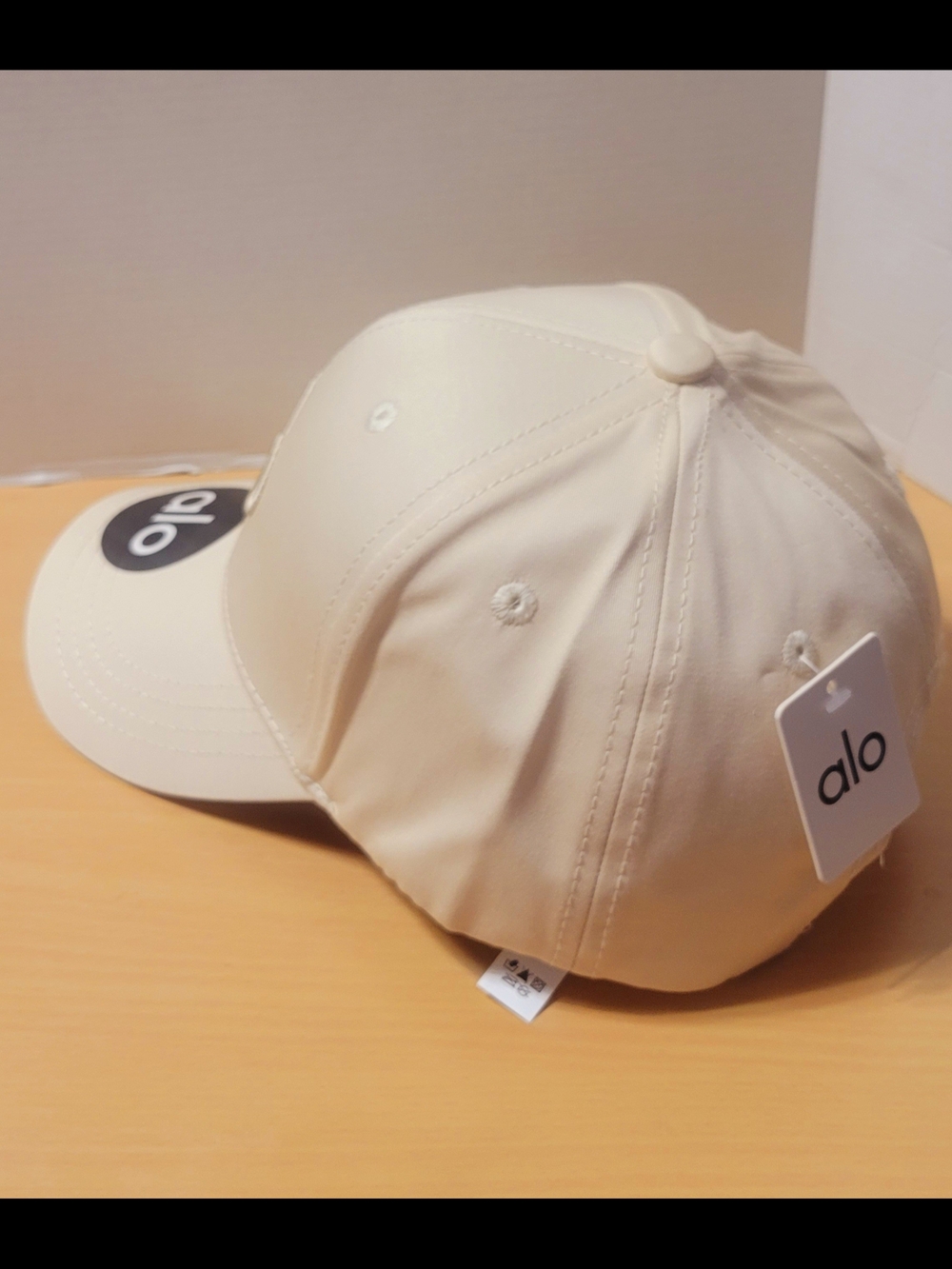 ALO Yoga Cream Logo Strapback Cap - Picture 5 of 6